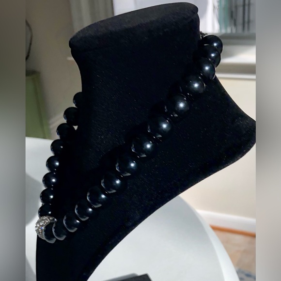 Classic Black Bead Necklace with Rhinestone Charm - Picture 6 of 7